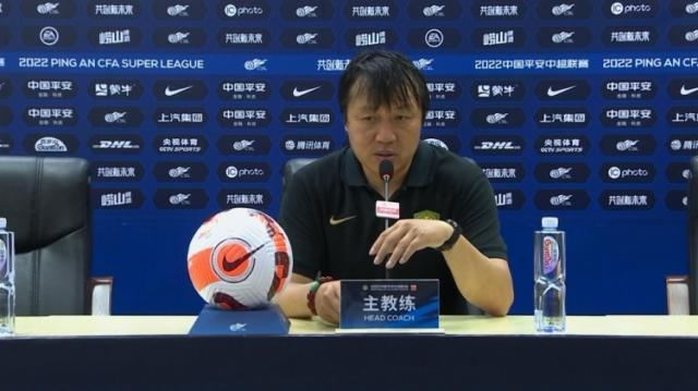 开云在线-谢峰解释为何打3后卫 称告诉队员输一场球很正常