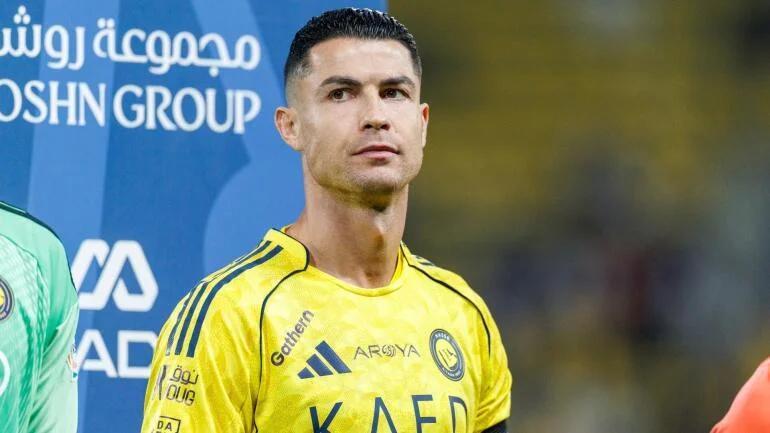 开云下载-美媒:C罗感觉被背叛,他警告沙特联赛高层自己已做好离开准备